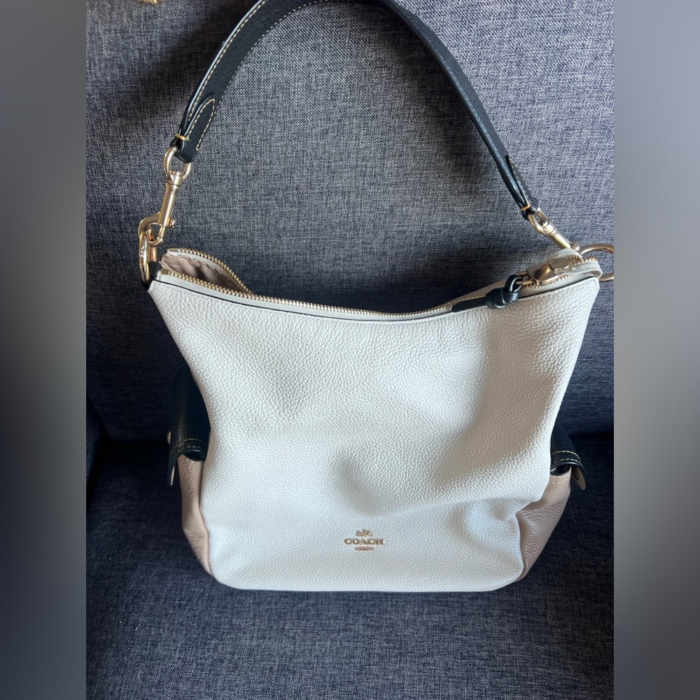 LIKE  NEW Coach Pennie Shoulder Bag Colorblock Pebble Leather Crossbag